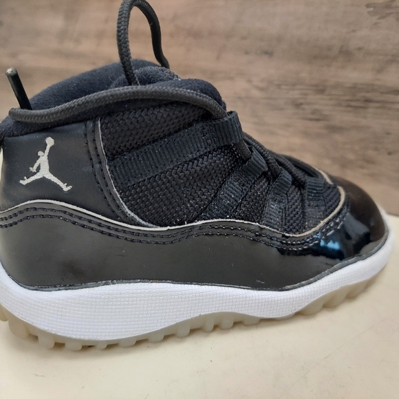 Jordan 11 Retro Shoes Toddler 7C Black White Jubilee TD Bred Jumpman 378040-011 - Picture 5 of 14